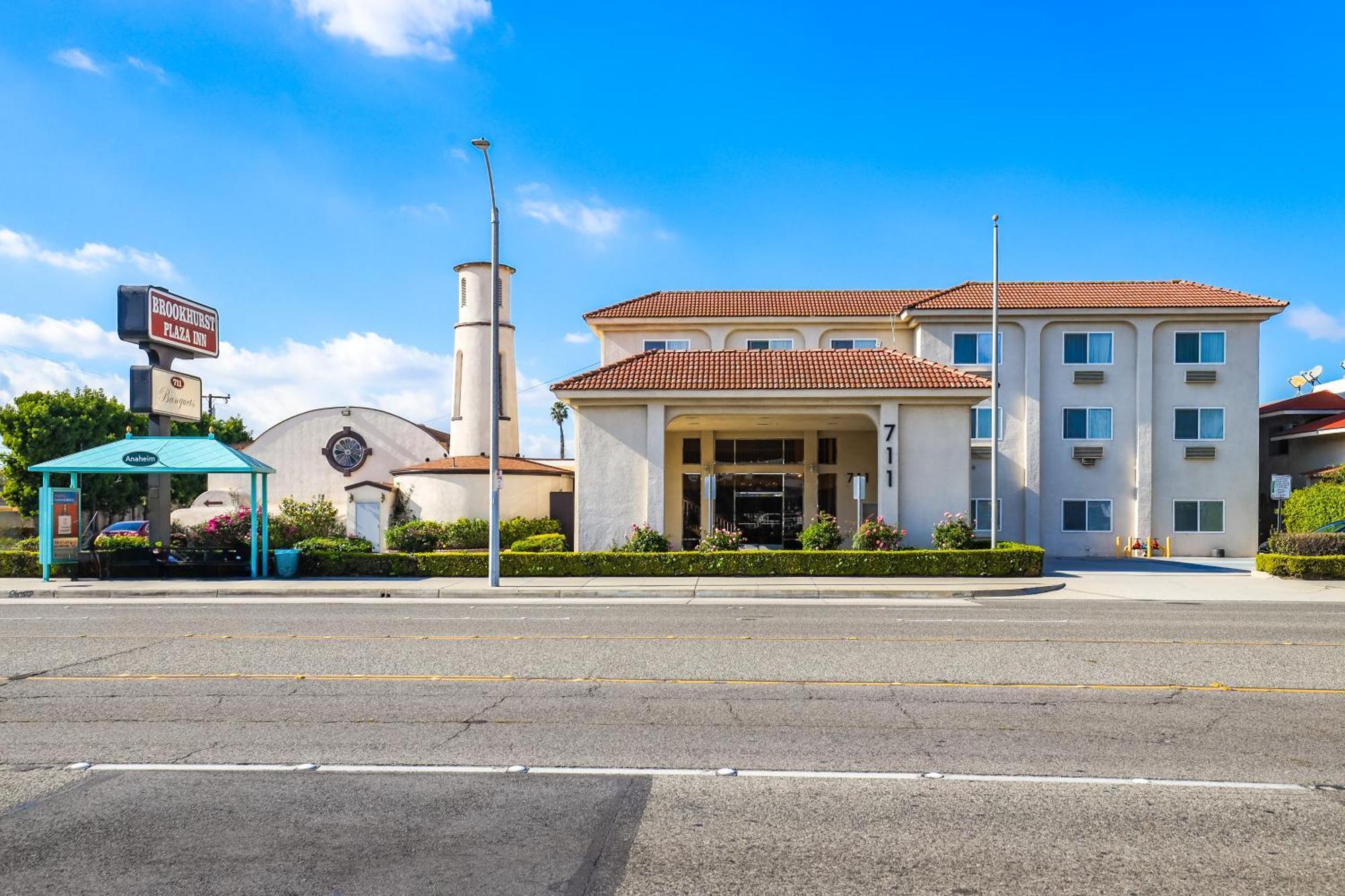 Brookhurst Plaza Inn Anaheim Exterior photo